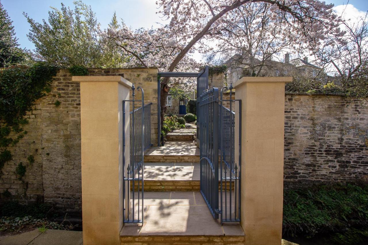 The Potting Shed, 5* Luxury Escape Cirencester Buitenkant foto