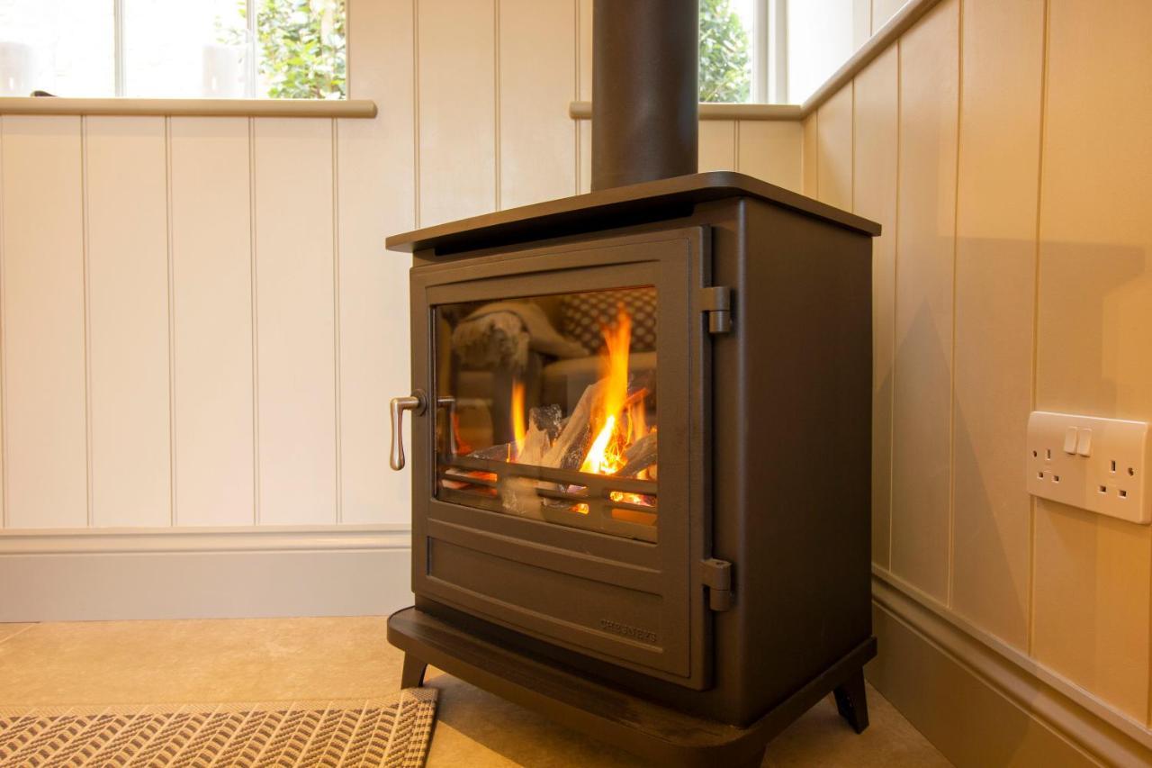 The Potting Shed, 5* Luxury Escape Cirencester Buitenkant foto