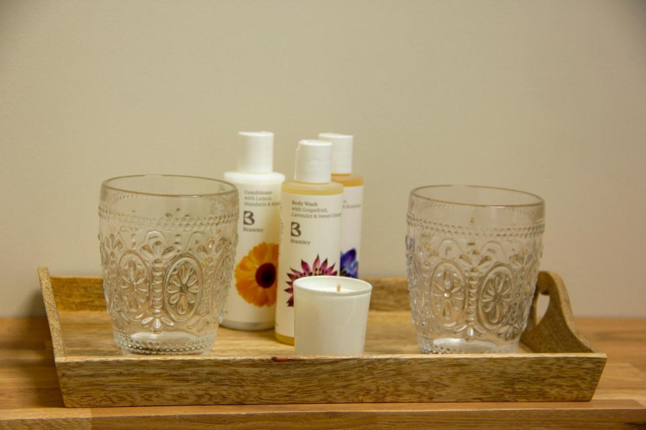 The Potting Shed, 5* Luxury Escape Cirencester Buitenkant foto