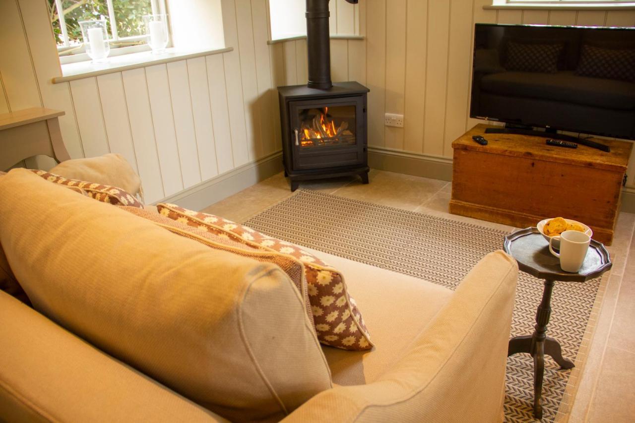 The Potting Shed, 5* Luxury Escape Cirencester Buitenkant foto
